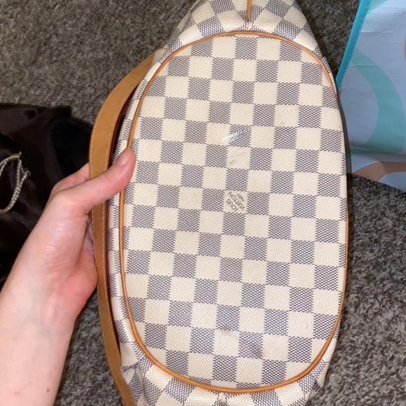 White monogram Louis Vuitton shoulder bag - Picture 4 of 9